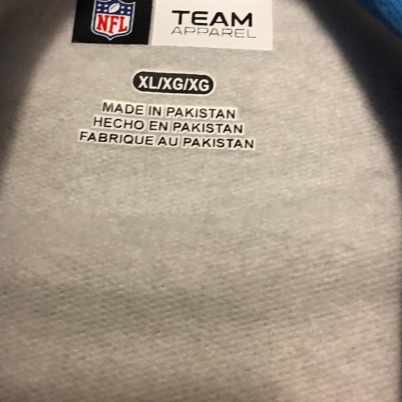 very nice, Carolina Panthers shirt - Picture 3 of 5